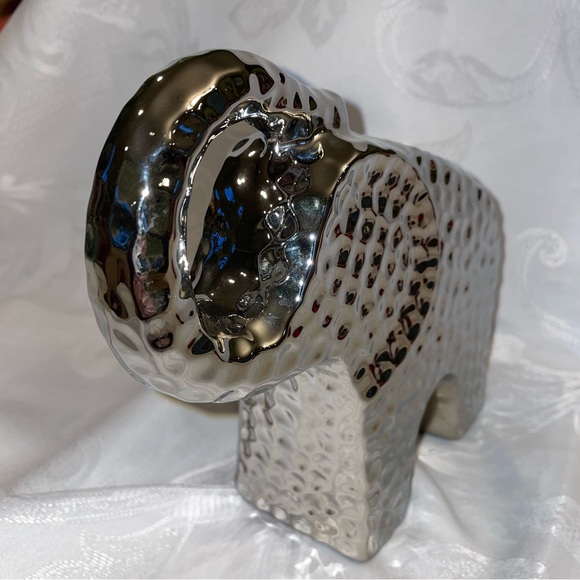 Elephant trunk up for good luck. Unique dimpled metal by Three Hands Corp. - Picture 5 of 9